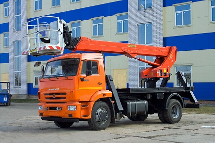 Правила при фасадных работах на автовышке