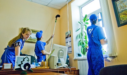Уборка в офисе: способы и достоинства самостоятельной уборки офисных помещений